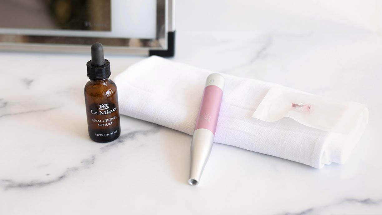 Le Mieux hyaluronic acid-Skin Wand lifestyle